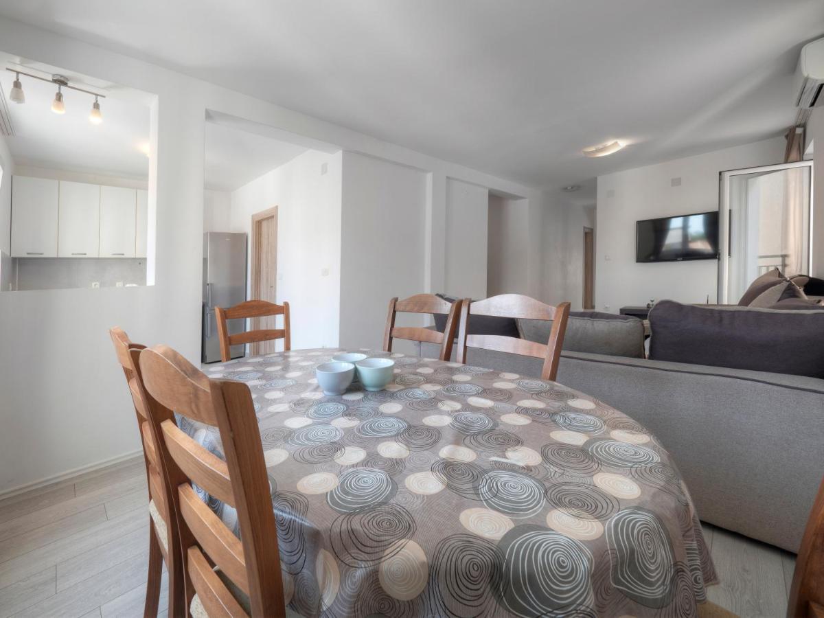 Family Three Bedroom Apartment Brando บุดวา ภายนอก รูปภาพ