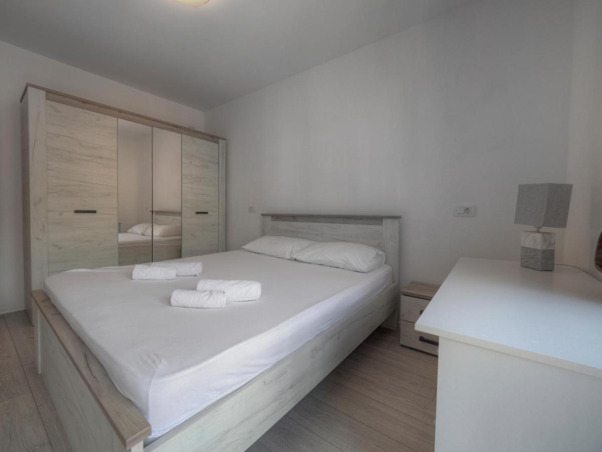 Family Three Bedroom Apartment Brando บุดวา ภายนอก รูปภาพ